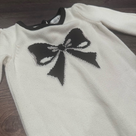 5 for $20 || Chic Kids One Piece with Bow Design 0-3MOS Maggie & Zoe - Picture 2 of 6